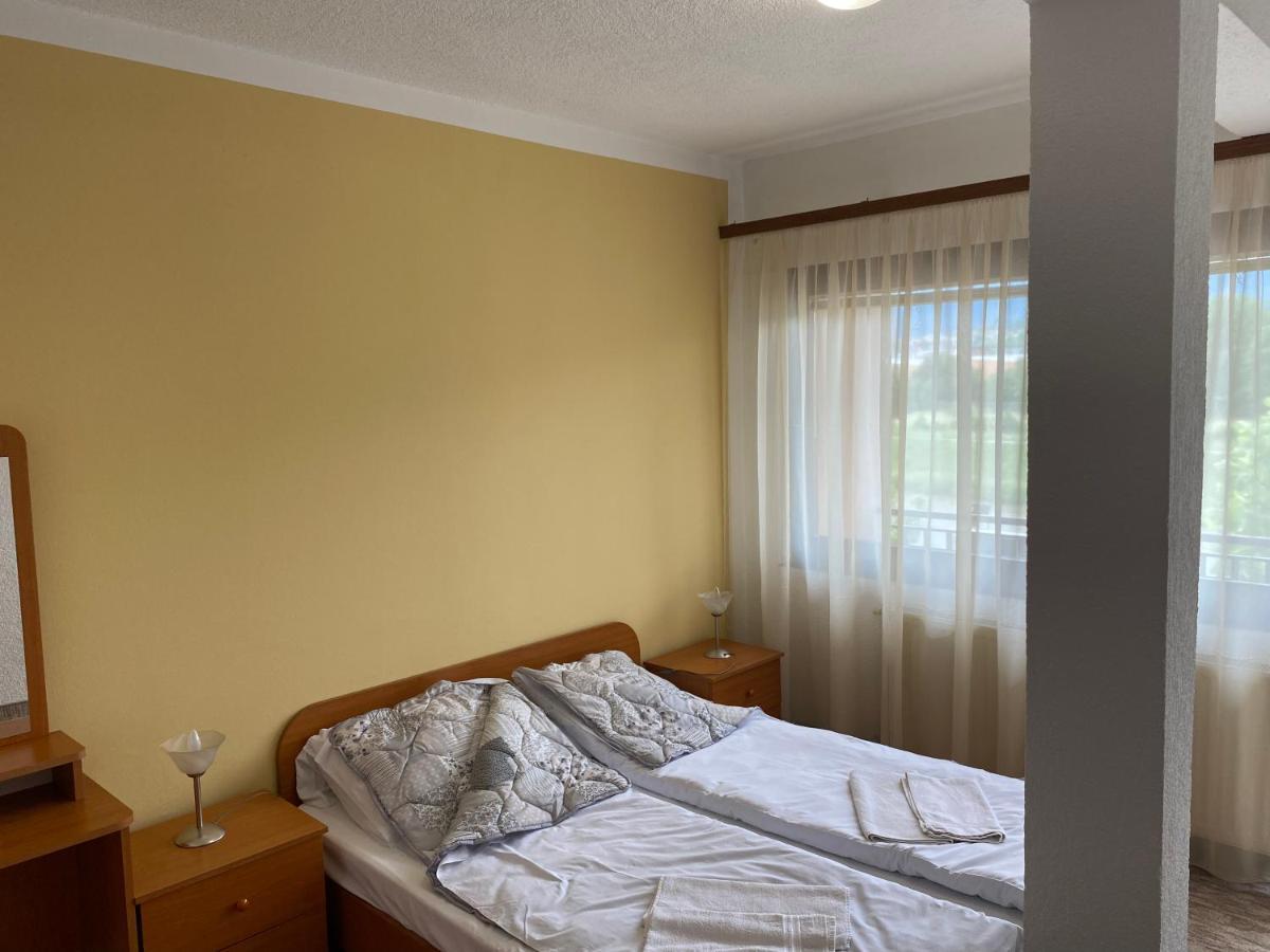 Motel Otoka Donji Vakuf ภายนอก รูปภาพ